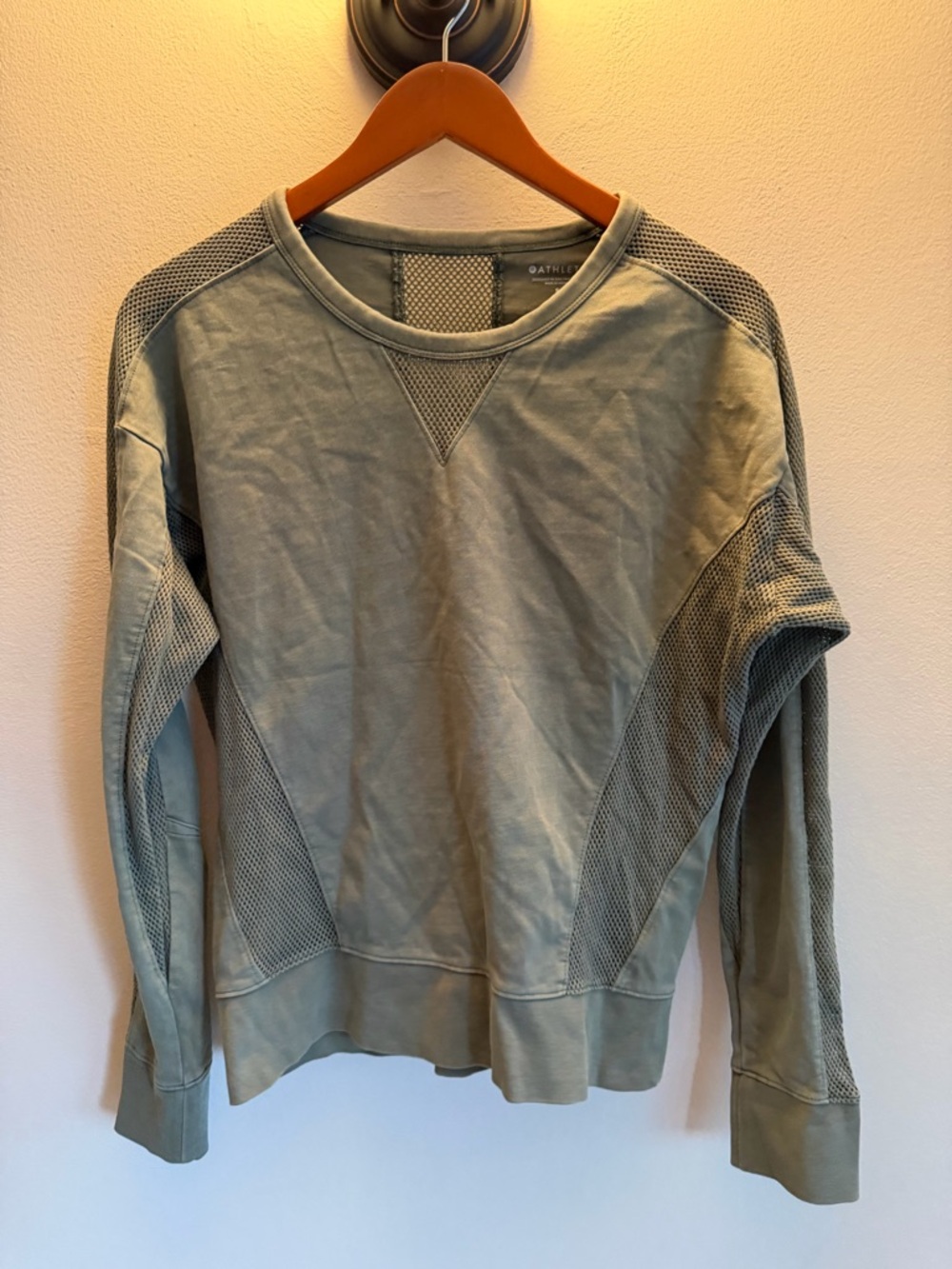 Athleta Olive Green Crewneck Sweatshirt‎ small